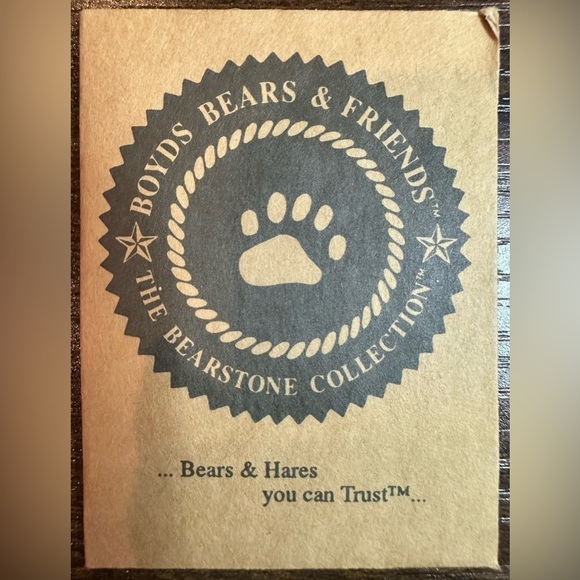 Boyds Bears & Friends Bearstone mayhem the moose with wreath ornament​​ - Picture 3 of 7